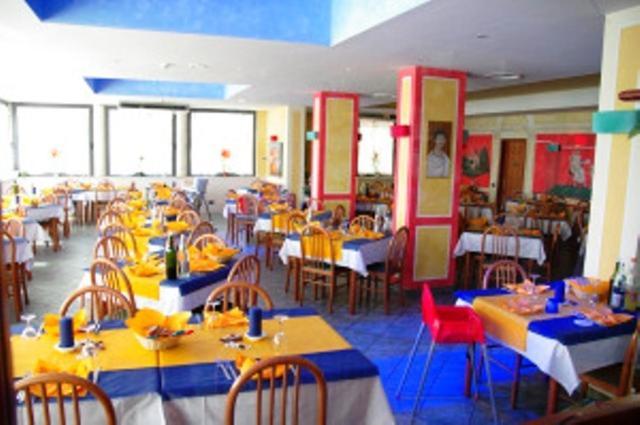 Hotel La Fenice Lignano Sabbiadoro Buitenkant foto