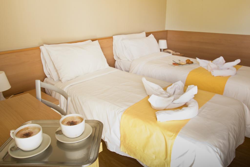Hotel La Fenice Lignano Sabbiadoro Kamer foto