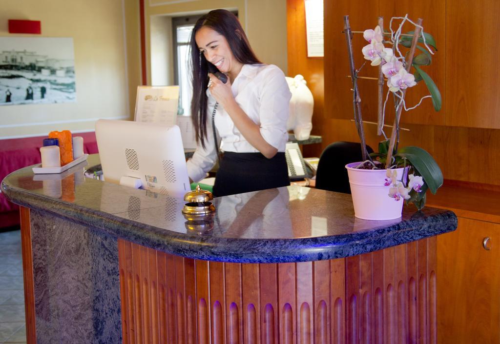Hotel La Fenice Lignano Sabbiadoro Buitenkant foto