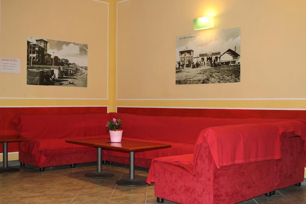 Hotel La Fenice Lignano Sabbiadoro Buitenkant foto